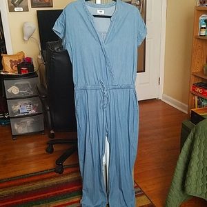 Old Navy V-Neck Chambray Jumpsuit